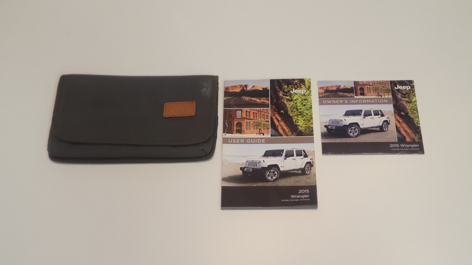 2015 Jeep Wrangler Owners Manual User Guide With DVD and Case  - $55.00