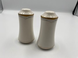 Noritake Fine China GOLDEN COVE Salt &amp; Pepper Shakers Japan - £39.95 GBP