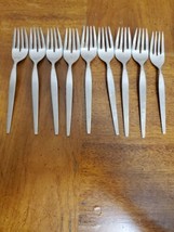 Oneida Community Stainless SATINIQUE (9) Salad Forks Older Design 6 1/4&quot;... - $382.69 MXN