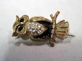 Vintage Painted Gold Tone Rhinestone Owl Pin Brooch K336 - £38.98 GBP