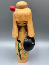 Vintage Japanese Kokeshi Doll With Black Hat Bamboo Design Creative Signed - $424.04 MXN