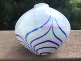 RARE Robert Barber Handmade Vase 4 1/2” Blue White Swirl Pattern 1975-76 - $154.28