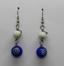Glass Earrings - $104.51 MXN