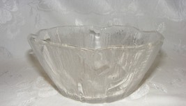 Vintage Rock Crystal Glass Serving Bowl - $460.95 MXN