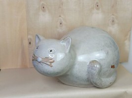 Ceramic Kitty Cat Smiling 11 Inches Nose to Tail - $18.81