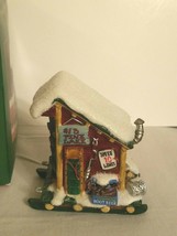 Department 56 Pine Isles &quot;Weekend Retreat Ice Fishing House&quot; - 2004 - £23.97 GBP