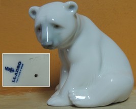 Lladro Porcelain Figure Resting Polar Bear 1208 marked B-30 JU retired n... - £26.47 GBP