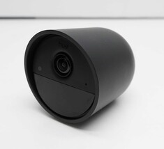 Philips Hue Secure 581413 Indoor/Outdoor Surveillance Camera - Black image 3