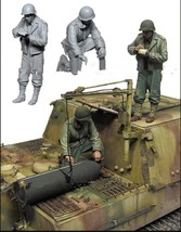1/35 Resin Model Kit US Soldier Tank Crew (no tank) WW2 Unpainted - £13.33 GBP