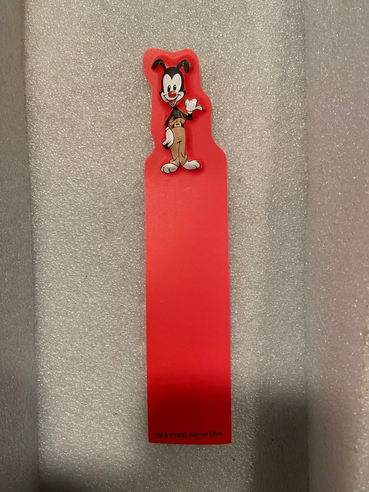 7&quot; Red Animaniacs w/3D Yakko Plastic Bookmark 1995 *Pre-Owned/Nice* BT6 - $11.99