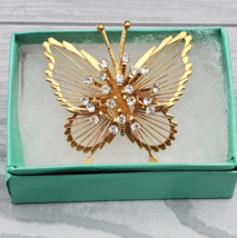 Vintage Monet Gold Tone Rhinestone Cluster Wire Butterfly Brooch Pin - £19.35 GBP