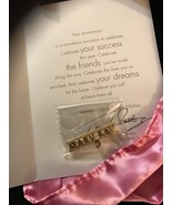 VINTAGE MARY KAY GOLD ENAMEL 5 YEAR ANNIVERSARY PIN TOM WHATLEY SIGNED 1999 - $182.00 MXN