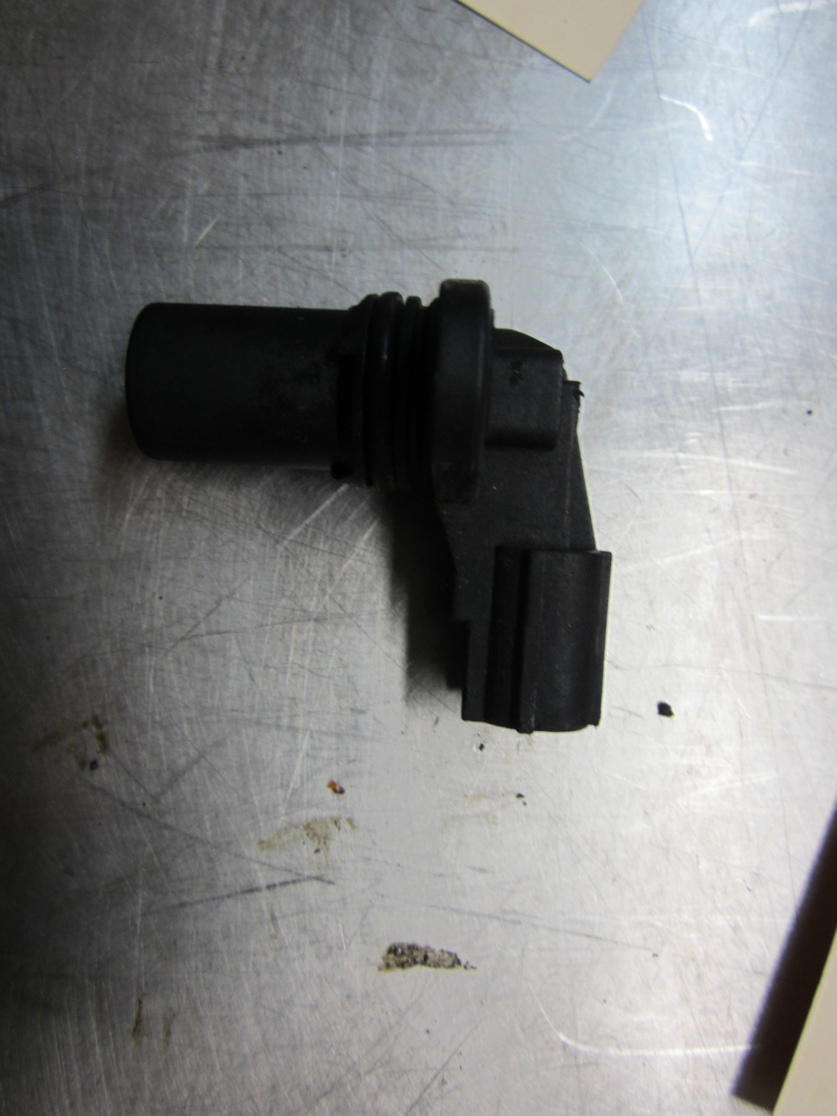 Crankshaft Position Sensor From 2005 FORD FOCUS  2.0 - $20.79