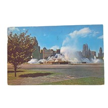 Postcard Buckingham Memorial Fountain Grant Park Chicago Illinois Chrome Posted - £5.40 GBP