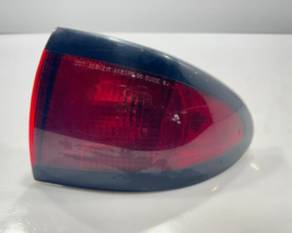 2000-02 Pontiac Sunfire 4 Door Right Rear Tail Light P/N 16526019 Oem (See Pics) - £21.21 GBP