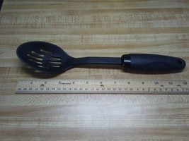 Ekco rubber grip slotted serving spoon - £11.30 GBP