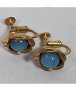 Vintage Screw Back Earrings Blue w/ Gold Tone .5 Inch - $8.50