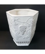 Pier 1 Imports Hexagon Embossed Grape Vine Pattern Stoneware Planter - £32.07 GBP