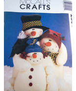 McCall&#39;s 2901 Snow Hugs Snowmen Pattern UNCUT FF Snow people family - $8.73 CAD