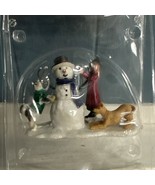 Lemax Christmas Village Making a Friend 42267 2014 Retired NEW Dogs and ... - €11,94 EUR