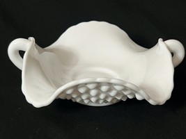 Vintage Milk Glass Hobnail Two Handled Nappy Candy Dish - £9.41 GBP