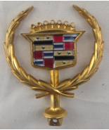 Vintage Gold Cadillac Round Base Hood Ornament Emblem - $2,700.78 MXN