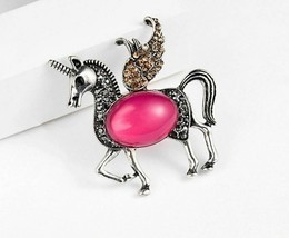 Stunning Vintage Look Silver plated Unicorn Horse QUEEN Brooch Broach Pin Z15 - £14.26 GBP