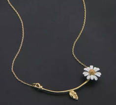 Cute Small Daisy Flower pendent necklace chain For Women new - £7.72 GBP