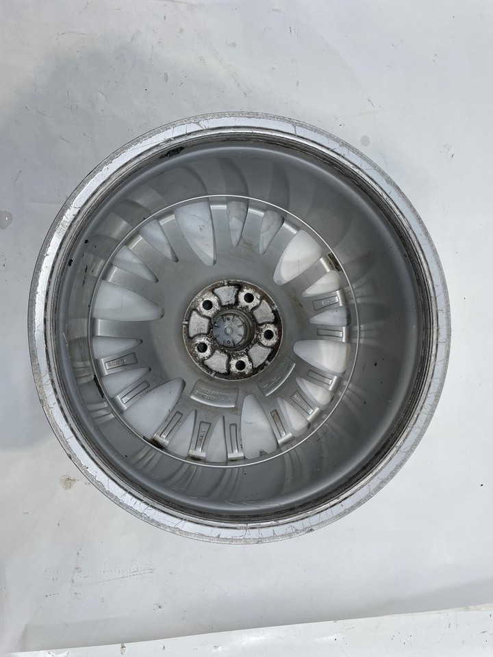 2014-2017 Maserati Quattroporte 19'x10' Rear Rim W/ Center Cap Curb Rash OEM Item image 6