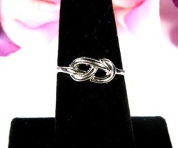 LOVE KNOT Vintage RING 14KT GE Gold Electroplate INCA CLAD Silvertone Sz 8 - $18.80