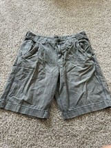 american eagle longer length Chino shorts Size 36 Army Green Pockets - $16.82