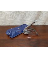 LIBRARY of Patricia Lowrey SEAL STAMP Stamper EMBOSSER - $187.47 MXN