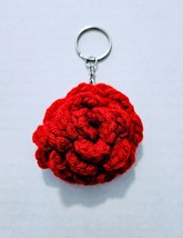 Handmade Crochet Rose Keychain - $93.37 MXN