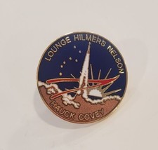 Collectible NASA STS-26 Space Flight Mission Lapel Hat Pin Oribiter Disc... - £15.32 GBP