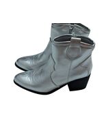 Women&#39;s Sz 9 Silver Cowboy Boots -Dirty Laundry- Ankle Booties Western NWOB - $31.38 CAD