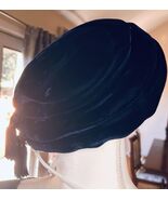 Vintage 1940s Valerie Modes Velvet Hat w/Tassel Elegant Cocktail Style M... - $438.40 MXN