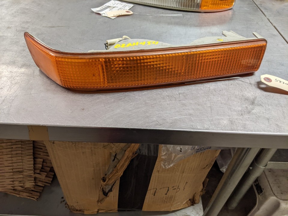 Left Turn Signal Assembly For 98-04 Chevrolet S10  4.3 - $25.94