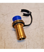 Navistar International Adapter 5/8 VOSS 3877523C1 - $703.17 MXN