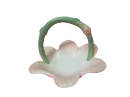 Vtg Porcelain Easter Flower Basket Figurine Trinket Dish W/Handle 9&quot; Pastel - £15.53 GBP