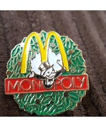 Vintage 1995 Gold Design MCDONALDS MONOPOLY Wreath Pin - $4.95