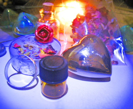 FREE W $60 Haunted MINI LOVE ENHANCE & ATTRACT KIT RING CANDLE VIAL Cassia4 image 2