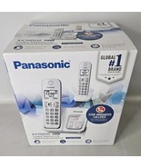 New Panasonic KX-TGD532W Cordless Phone + Answering Machine 2 Handsets S... - $700.30 MXN