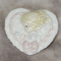 Enesco Precious Moments Brooch Pin 1993  Heart Shape Porcelain  2" - $5.87