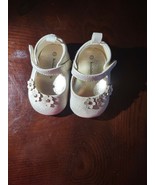 Kola Baby&#39;s Size 1 White Flower Baby Shoes-Brand New-SHIPS N 24 HOURS - $29.58