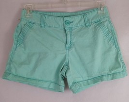 Maurices Women&#39;s Green Booty Shorts Size 5/6 Inseam 4&quot; - $16.82