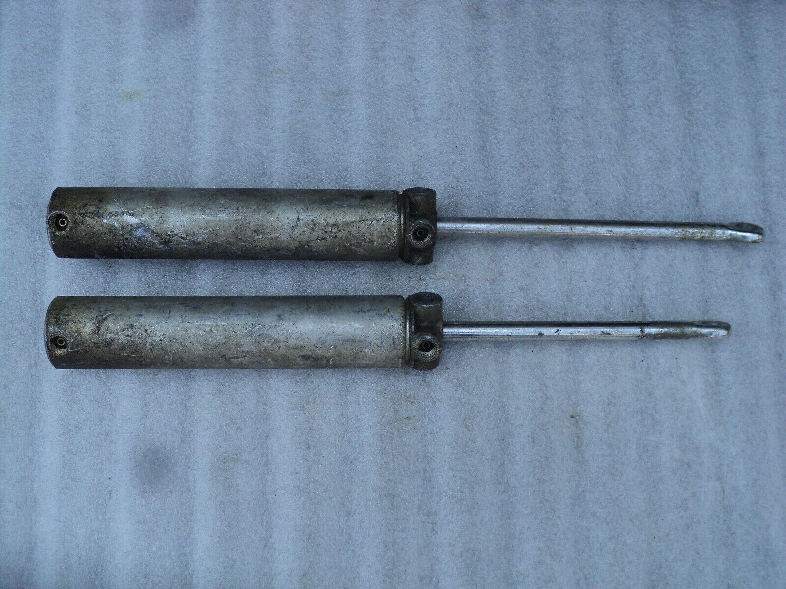 MOPAR B-BODY CONVERTIBLE RAM SET,CORONET,SATELLITE,ROADRUNNER,GTX - $50.00