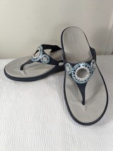 Crocs Sanrah Womens sz 7 Navy Diamante Embellished Flip Flop Sandals Turquoise - £51.82 GBP