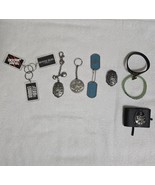 Twilight Saga Lot of Bracelets Keychains Dog Tags Brooch Pin - Authentic - €66,87 EUR