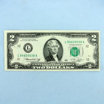 1976 $2 Federal Reserve Green Seal Note Bill Crisp Uncirculated - $212.06 MXN