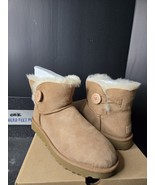 UGG 1016422 Mini Bailey Button II Ladies Boots - $148.87 CAD